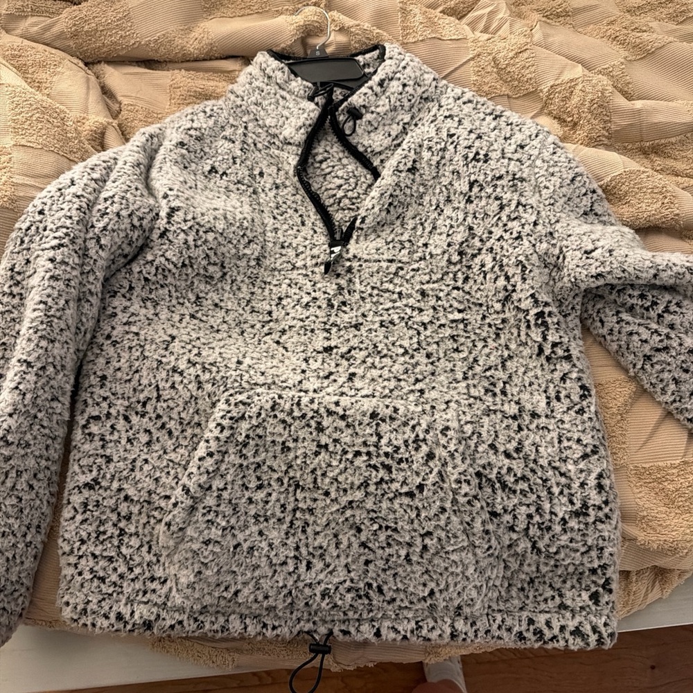 PINK Victoria's Secret Black and White Zip-Up Sweater